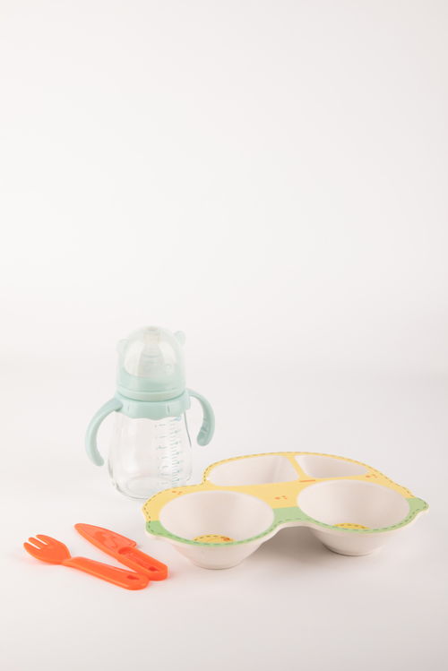 清新可愛兒童餐具與母嬰用品攝影指南